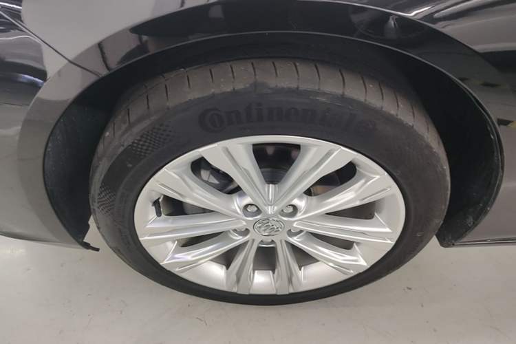 Used Buick LaCrosse 2022 652T Luxury Version Exterior 4