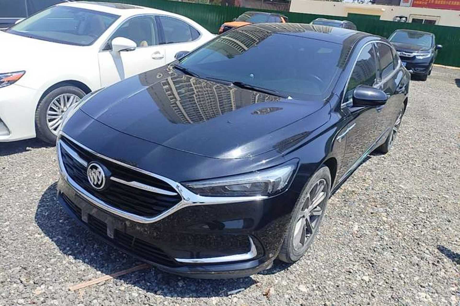 Used Buick LaCrosse 2022 652T Luxury Version Front Left 45 Deg