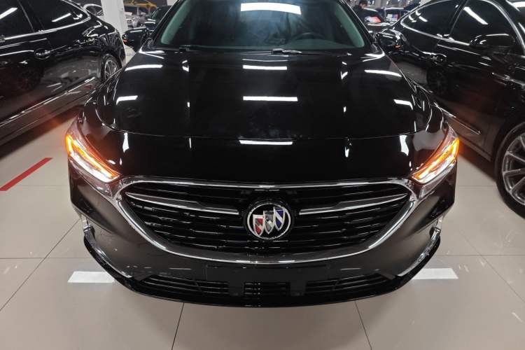 Used Buick LaCrosse 2022 652T Luxury Version Front
