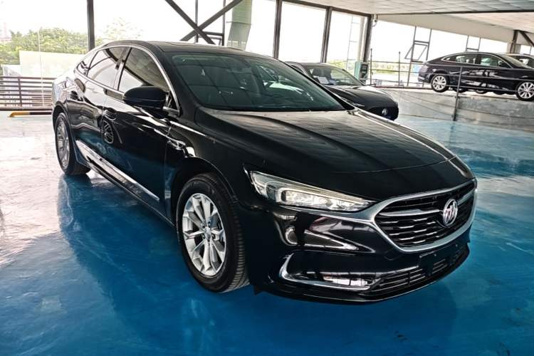 Used Buick LaCrosse 2022 552T Luxury Version Front Right 45 Deg