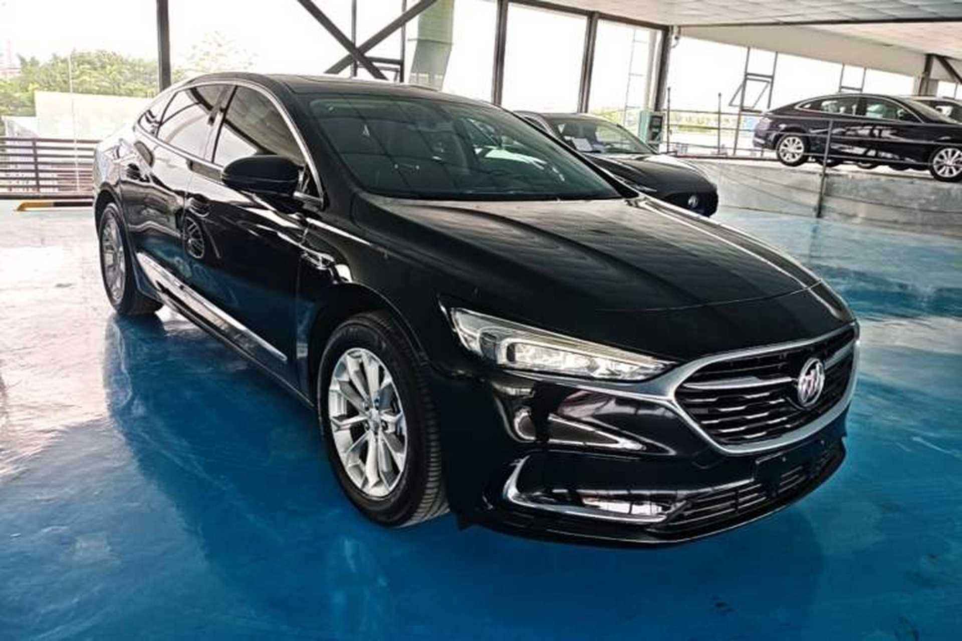 Used Buick LaCrosse 2022 552T Luxury Version Front Right 45 Deg