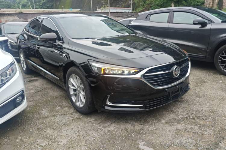 Used Buick LaCrosse 2022 552T Luxury Version Front Right 45 Deg
