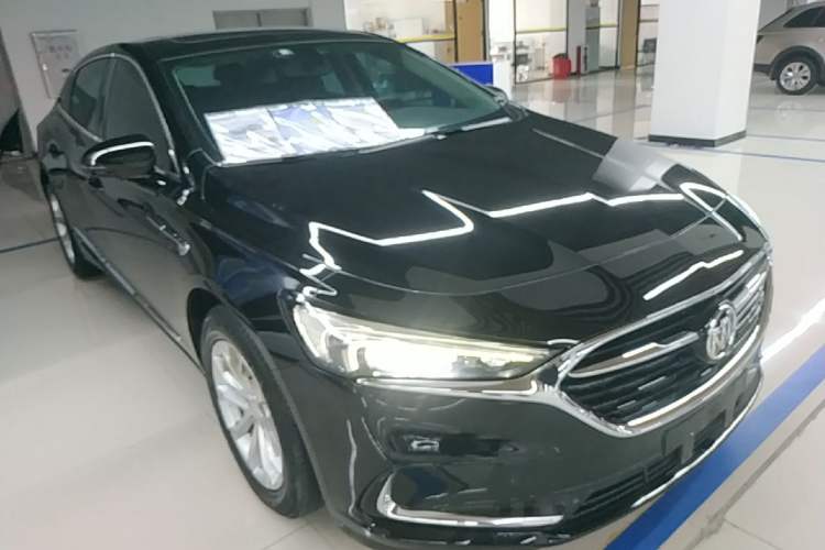 Used Buick LaCrosse 2022 552T Luxury Version Front Right 45 Deg