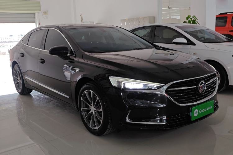 Used Buick LaCrosse 2022 652T Luxury Version Front Right 45 Deg