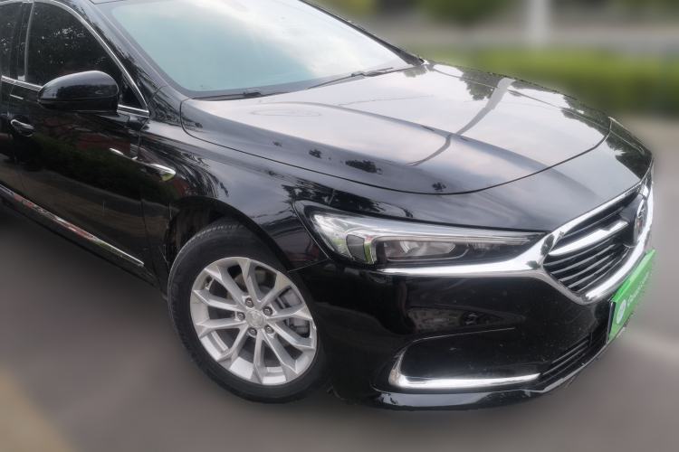Used Buick LaCrosse 2022 552T Luxury Version Front Right 45 Deg
