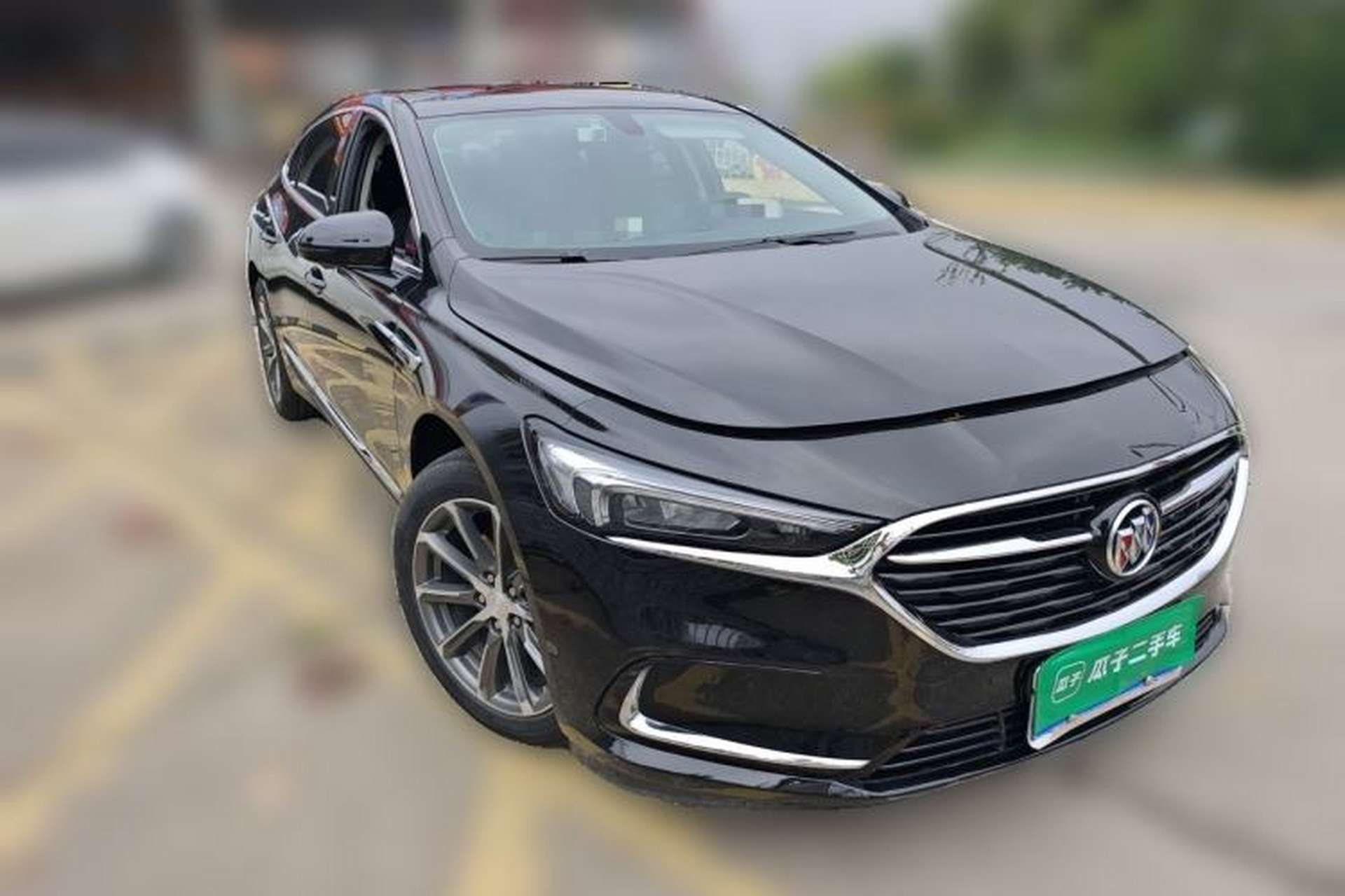 Used Buick LaCrosse 2022 652T Luxury Version Front Right 45 Deg