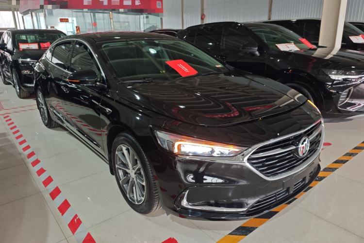 Used Buick LaCrosse 2022 652T Luxury Version Front Right 45 Deg