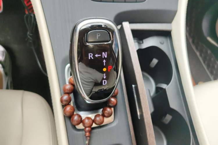 Used Buick LaCrosse 2022 Avenir Avia First Edition Gear Lever
