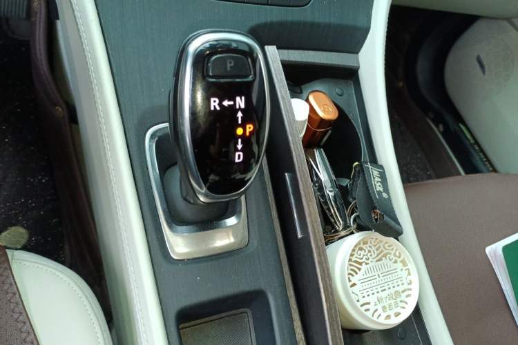 Used Buick LaCrosse 2022 Avenir Avia First Edition Gear Lever