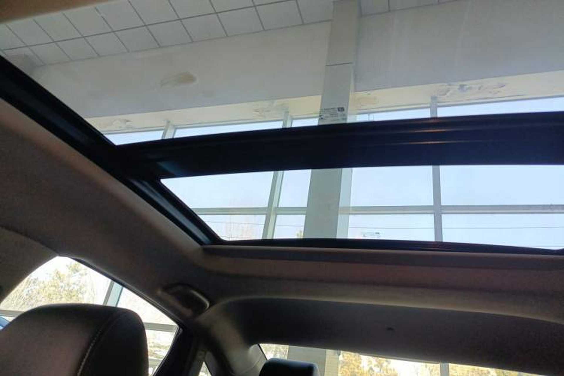 Used Buick LaCrosse 2022 552T Luxury Version Headliner