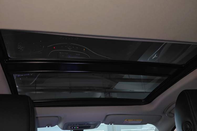 Used Buick LaCrosse 2022 652T Luxury Version Headliner