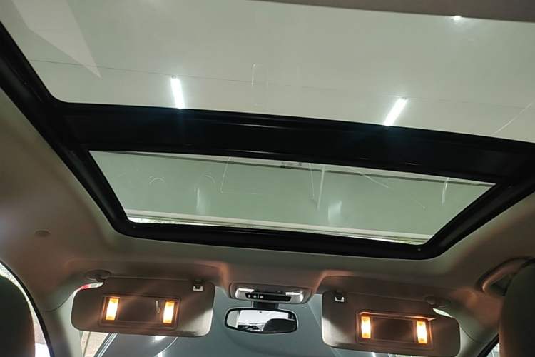 Used Buick LaCrosse 2022 652T Luxury Version Headliner