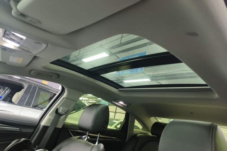 Used Buick LaCrosse 2022 552T Luxury Version Headliner