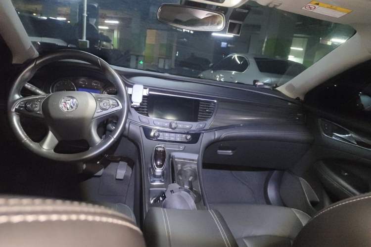 Used Buick LaCrosse 2022 552T Luxury Version Headliner