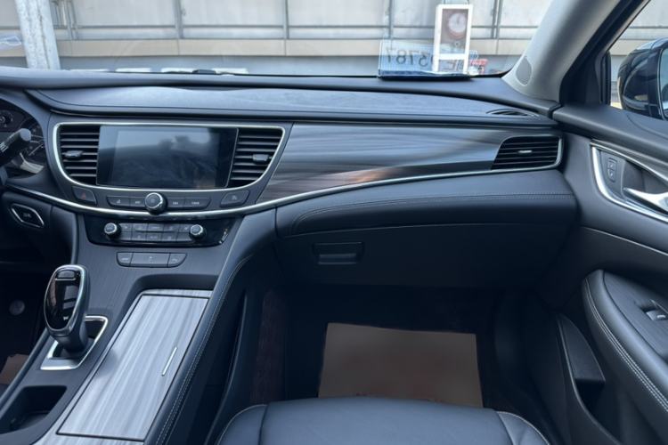 Used Buick LaCrosse 2022 652T Luxury Version Interior 1