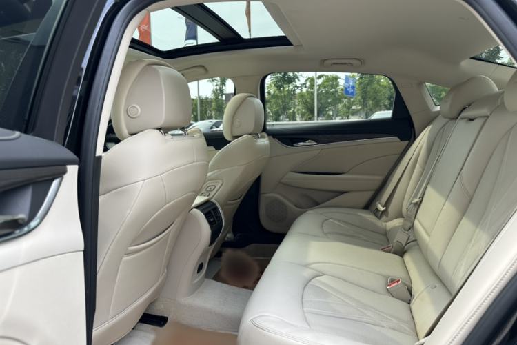 Used Buick LaCrosse 2022 Avenir Avia First Edition Interior 1