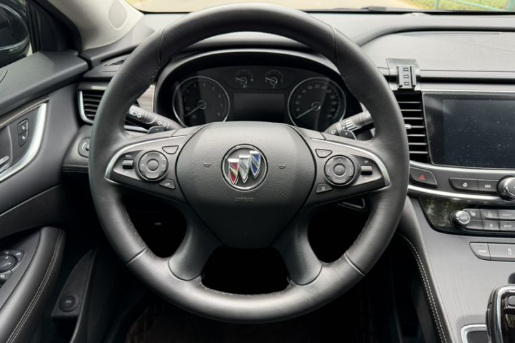 Used Buick LaCrosse 2022 652T Luxury Version Interior 11