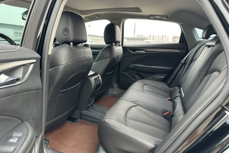 Used Buick LaCrosse 2022 652T Luxury Version Interior 2