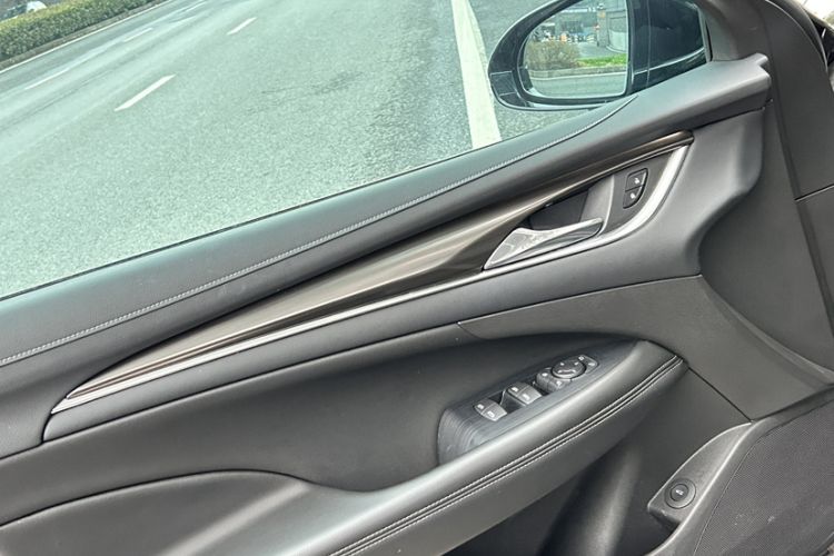 Used Buick LaCrosse 2022 652T Luxury Version Interior 3