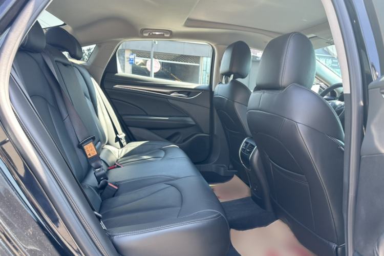 Used Buick LaCrosse 2022 652T Luxury Version Interior 3