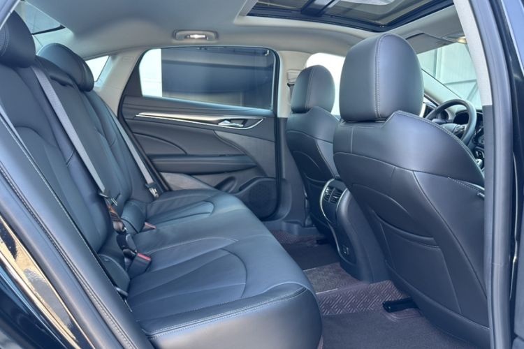 Used Buick LaCrosse 2022 652T Luxury Version Interior 3