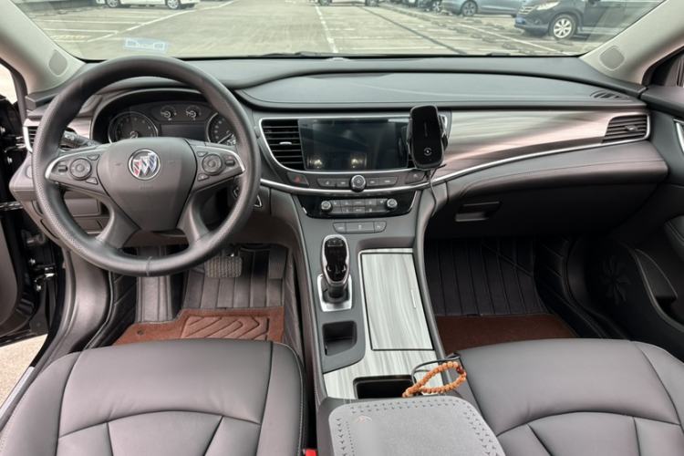 Used Buick LaCrosse 2022 652T Luxury Version Interior 4