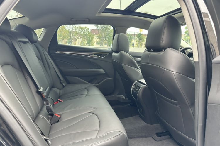 Used Buick LaCrosse 2022 652T Luxury Version Interior 4
