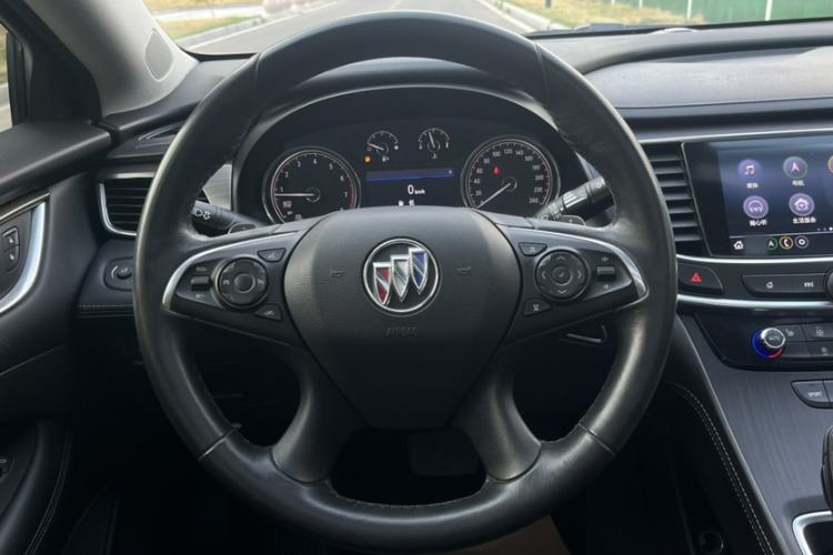 Used Buick LaCrosse 2022 652T Luxury Version Interior 5
