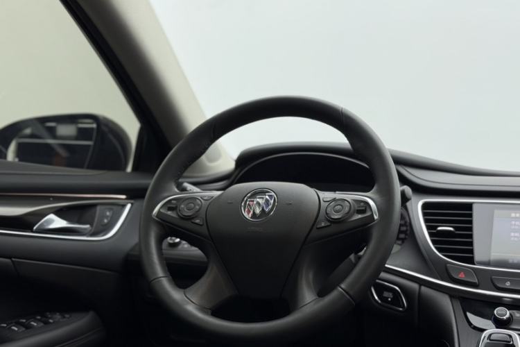 Used Buick LaCrosse 2022 552T Luxury Version Interior 5