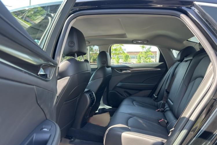 Used Buick LaCrosse 2022 652T Luxury Version Interior 6