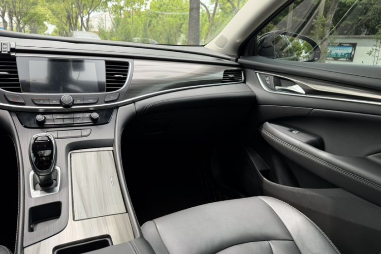 Used Buick LaCrosse 2022 652T Luxury Version Interior 6
