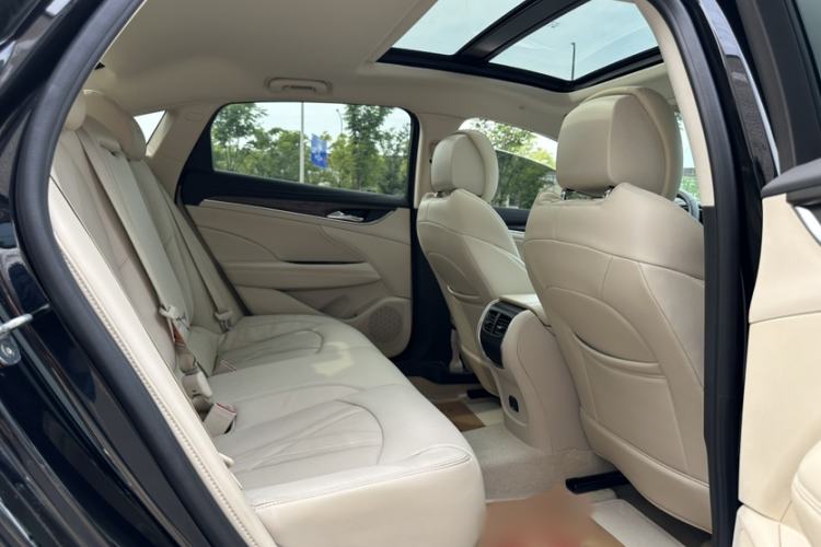 Used Buick LaCrosse 2022 Avenir Avia First Edition Interior 7