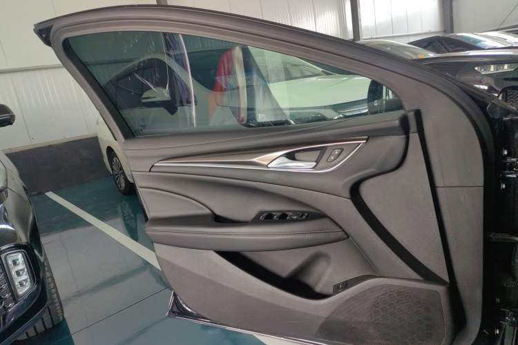 Used Buick LaCrosse 2022 652T Luxury Version Left Front Door Interior