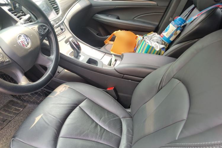 Used Buick LaCrosse 2022 552T Luxury Version Left Front Seat