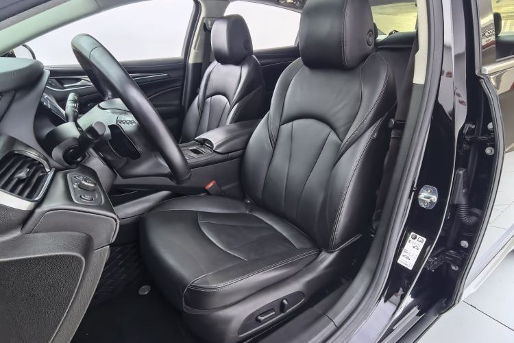 Used Buick LaCrosse 2022 652T Luxury Version Left Front Seat