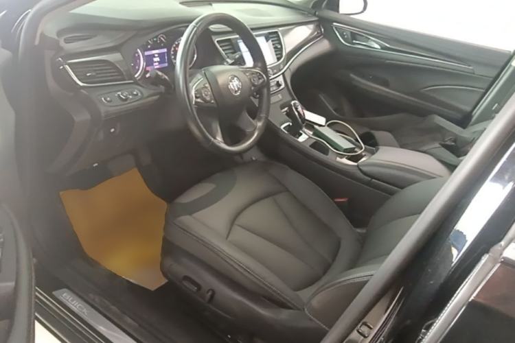 Used Buick LaCrosse 2022 552T Luxury Version Left Front Seat