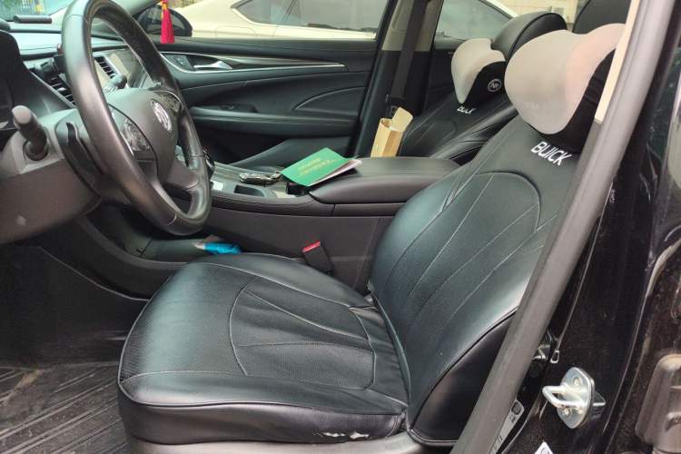 Used Buick LaCrosse 2022 552T Luxury Version Left Front Seat