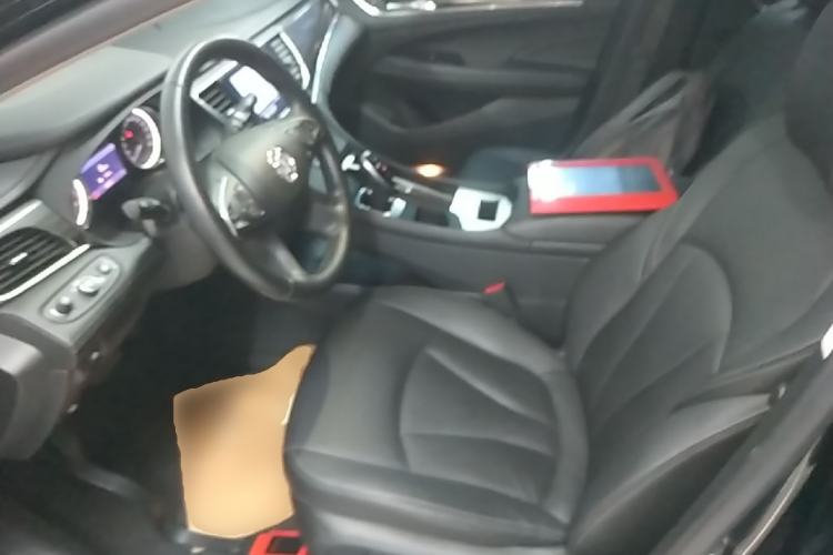 Used Buick LaCrosse 2022 552T Luxury Version Left Front Seat