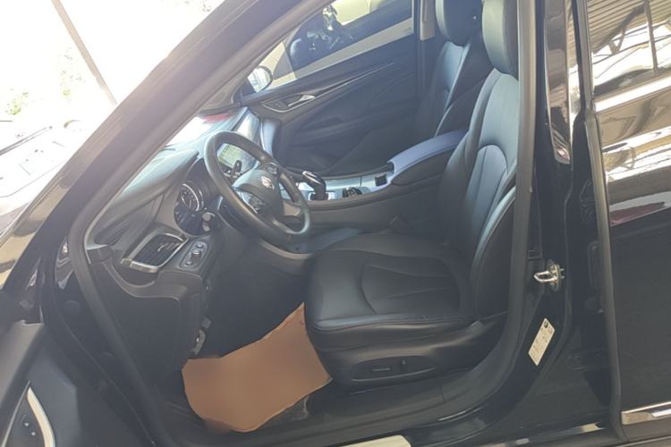 Used Buick LaCrosse 2022 552T Luxury Version Left Front Seat