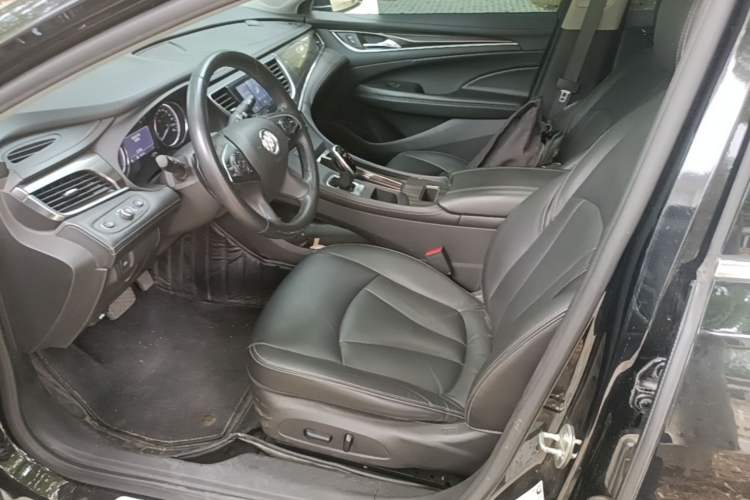 Used Buick LaCrosse 2022 552T Luxury Version Left Front Seat
