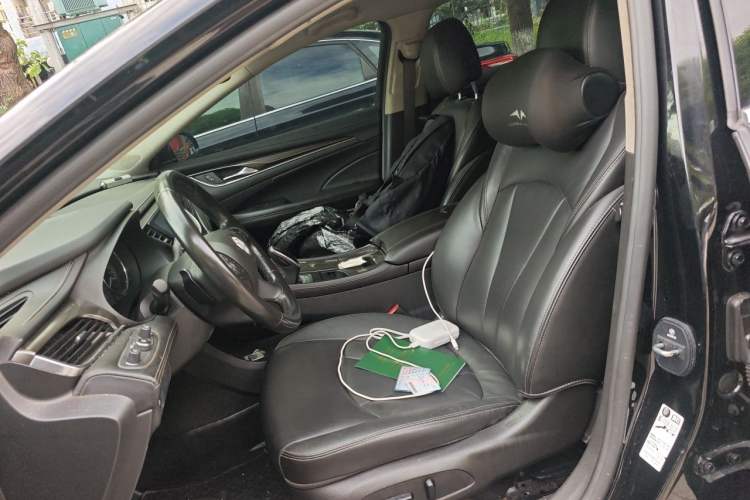 Used Buick LaCrosse 2022 552T Luxury Version Left Front Seat