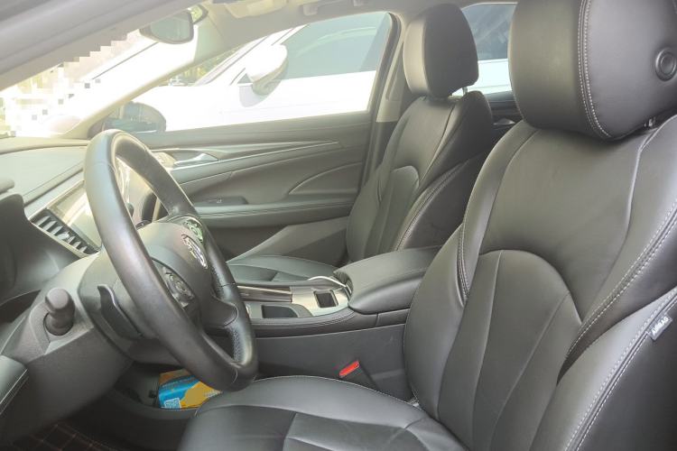 Used Buick LaCrosse 2022 652T Luxury Version Left Front Seat