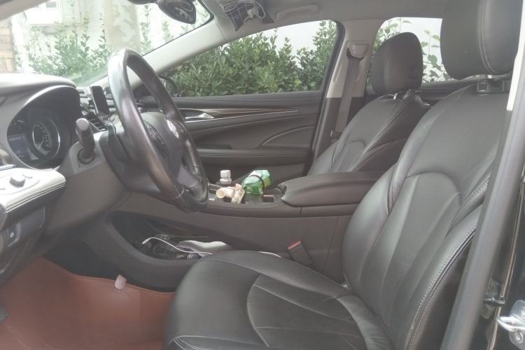 Used Buick LaCrosse 2022 652T Luxury Version Left Front Seat