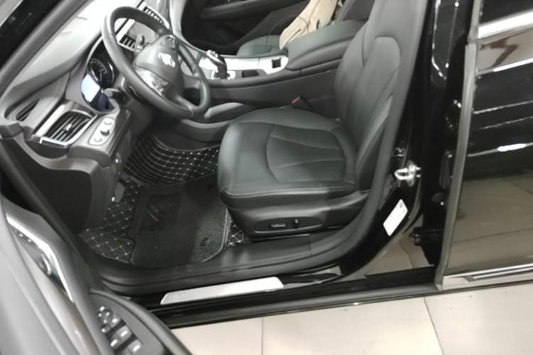 Used Buick LaCrosse 2022 652T Luxury Version Left Front Seat