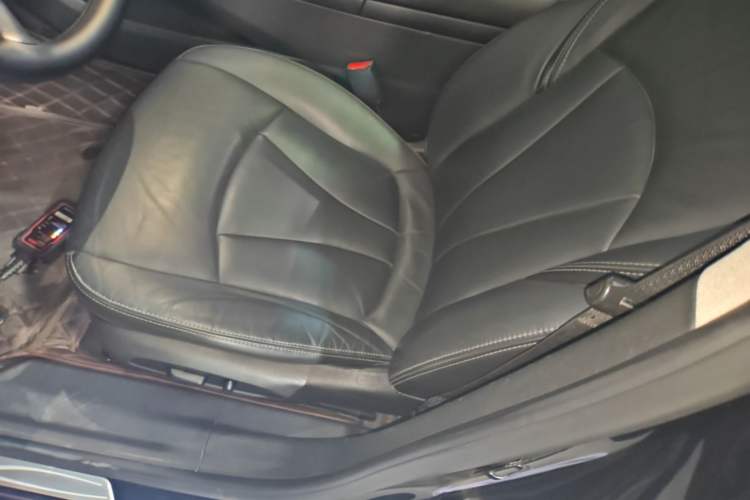 Used Buick LaCrosse 2022 652T Luxury Version Left Front Seat