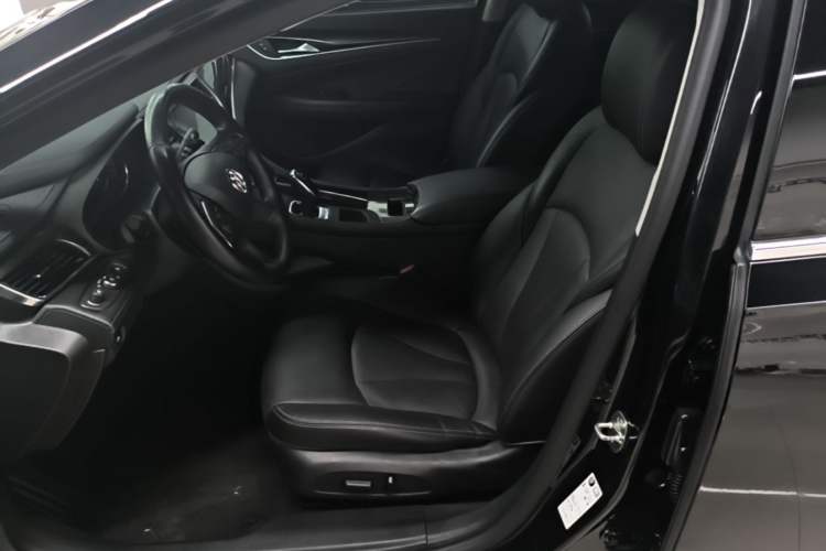 Used Buick LaCrosse 2022 652T Luxury Version Left Front Seat