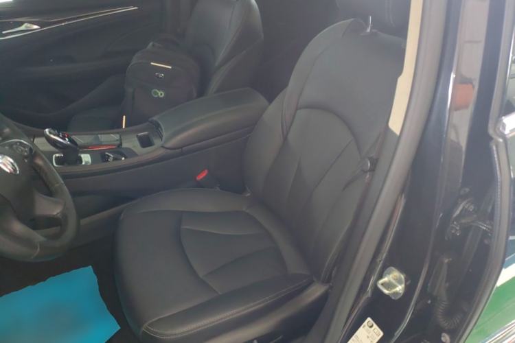 Used Buick LaCrosse 2022 652T Luxury Version Left Front Seat