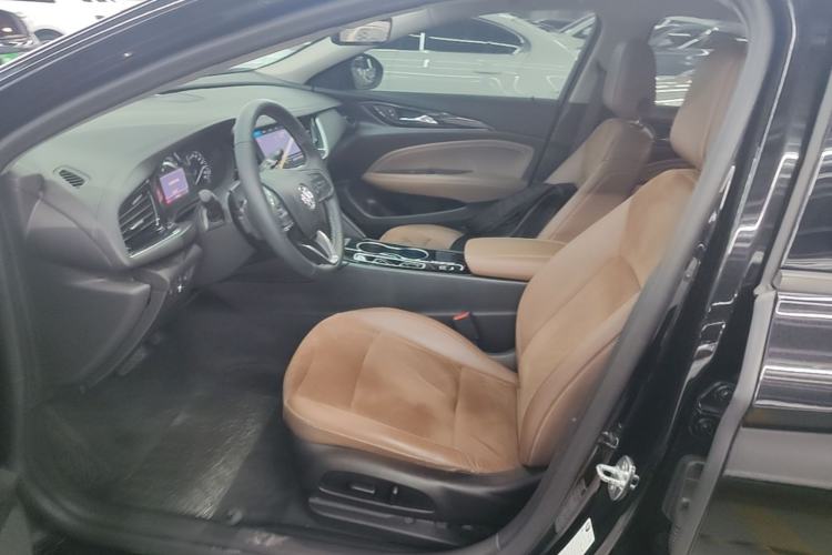 Used Buick LaCrosse 2022 652T Luxury Version Left Front Seat