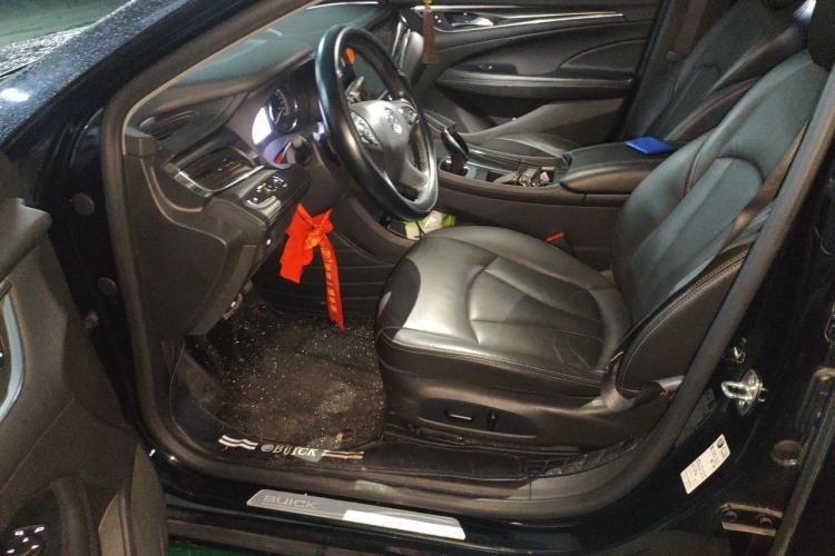 Used Buick LaCrosse 2022 652T Luxury Version Left Front Seat