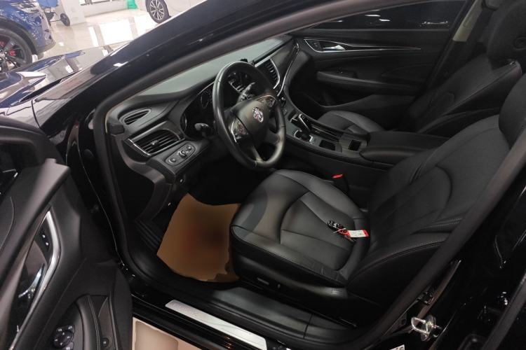 Used Buick LaCrosse 2022 652T Luxury Version Left Front Seat